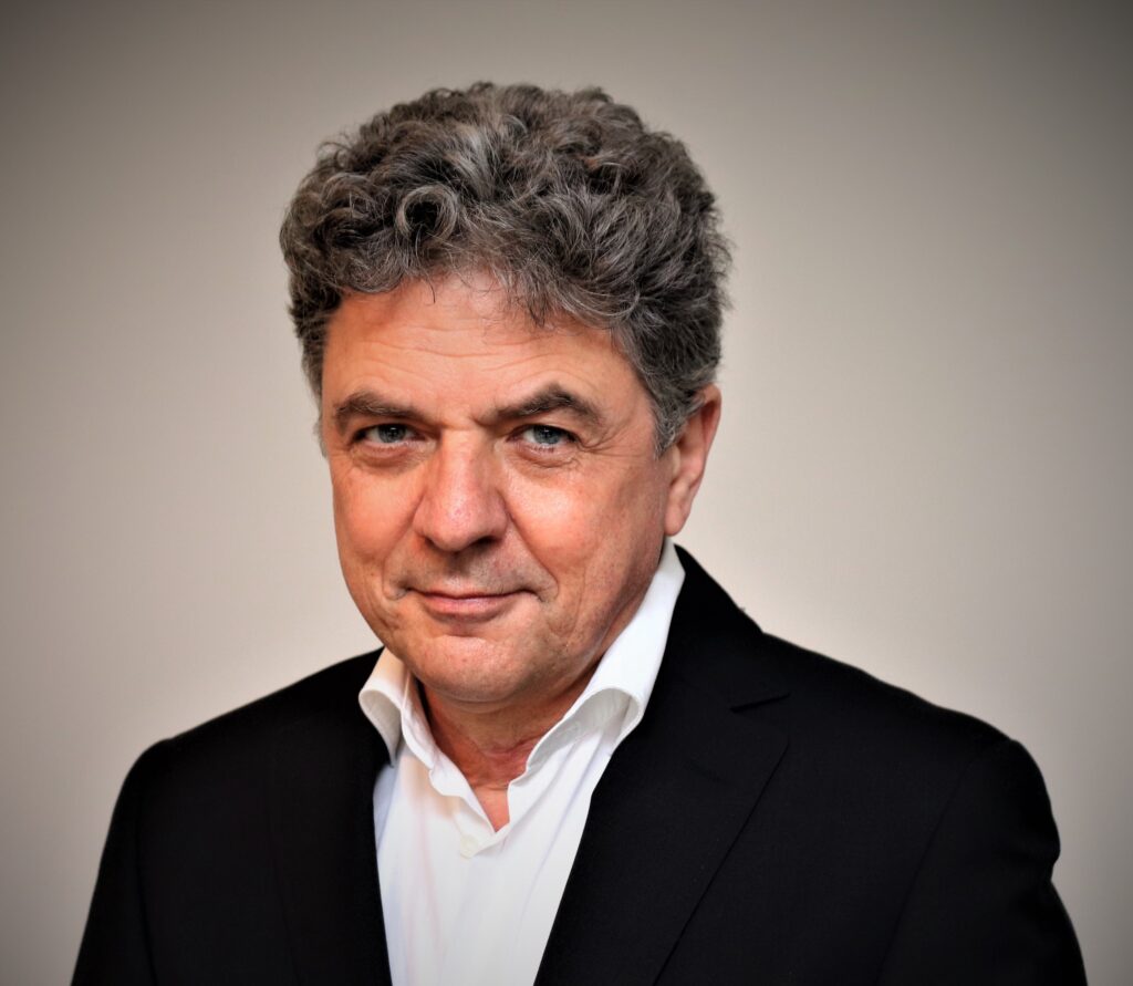 Image about: Anton Kok a.i.